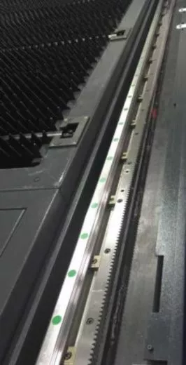 Лазерный станок с ЧПУ Bertech LC3015 (1000 Вт)