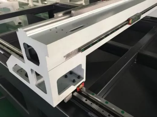 Лазерный станок с ЧПУ Bertech LC3015 (1000 Вт)