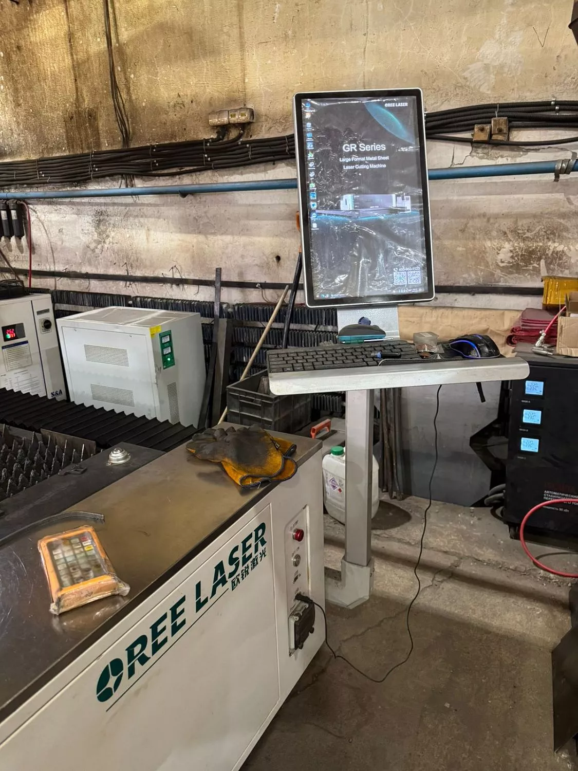 Оптоволоконный лазерный станок для резки металла FM 3015A MAX 3000 Вт Пермь