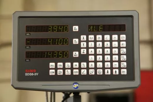 Универсальный токарный станок с УЦИ Metal Master MML 32100 (320x1000)