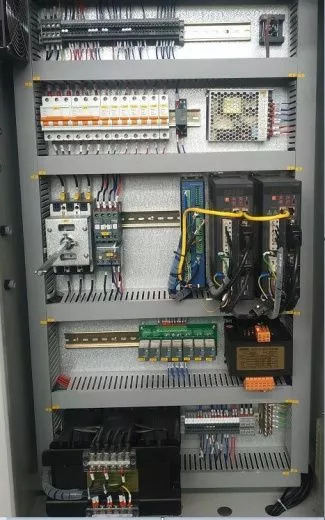Гидравлический листогибочный пресс ES 25125 с ЧПУ CTouсh 15